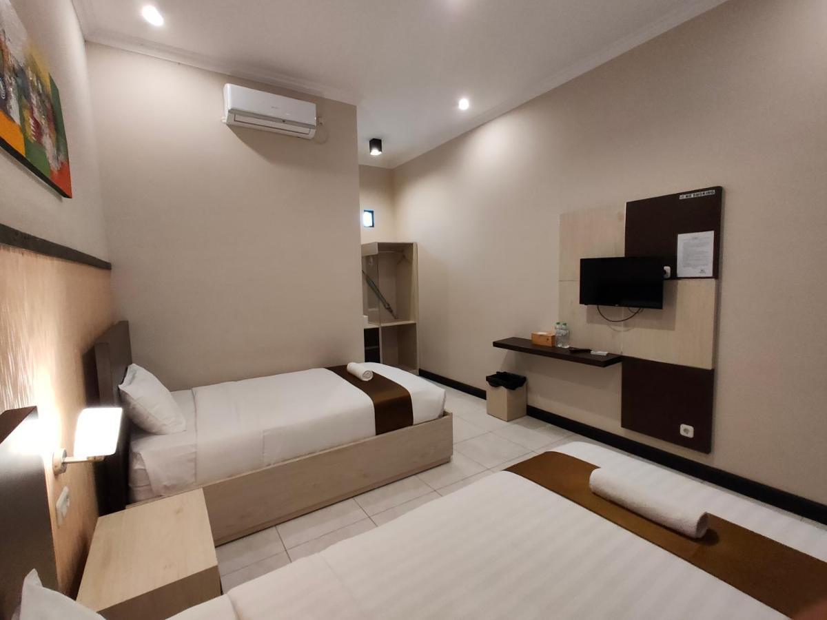 Hotel Orizatha Матарам Экстерьер фото