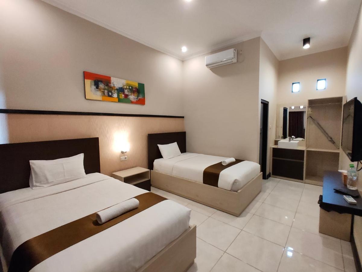 Hotel Orizatha Матарам Экстерьер фото